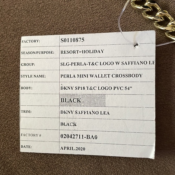 Dkny Perla Mini Wallet Crossbody - Picture 5 of 5